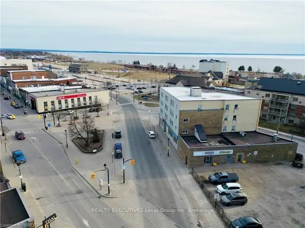 221 Algonquin AVE #101B, North Bay, ON P1B 4V8