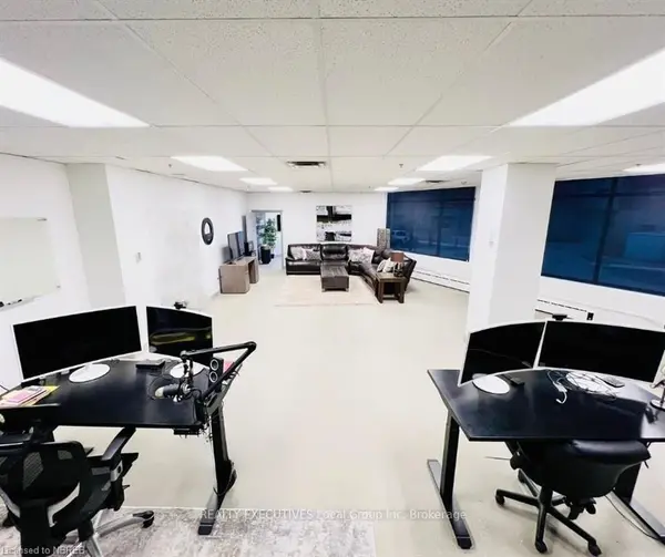 221 Algonquin AVE #101B, North Bay, ON P1B 4V8