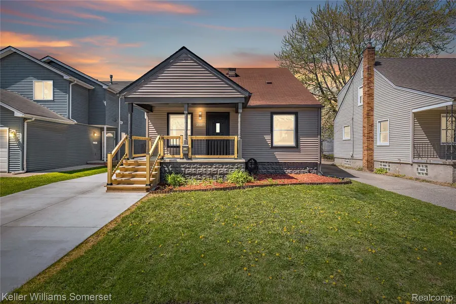 23377 Carlisle AVE, Hazel Park, MI 48030