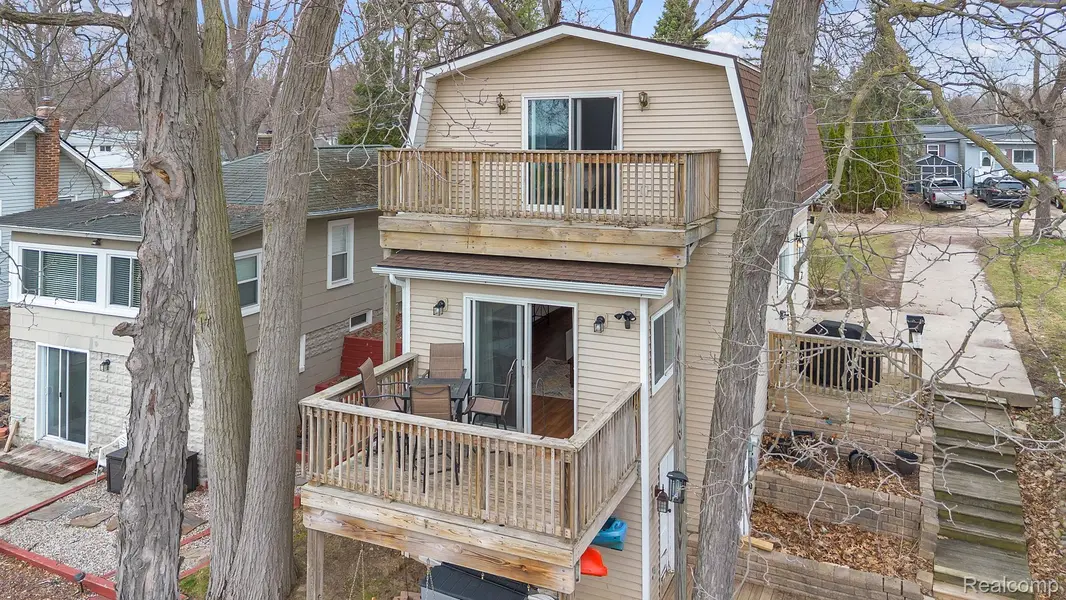 9473 Huron ST, Dexter Township, MI 48169