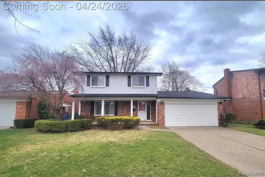 3458 Common RD, Warren, MI 48092