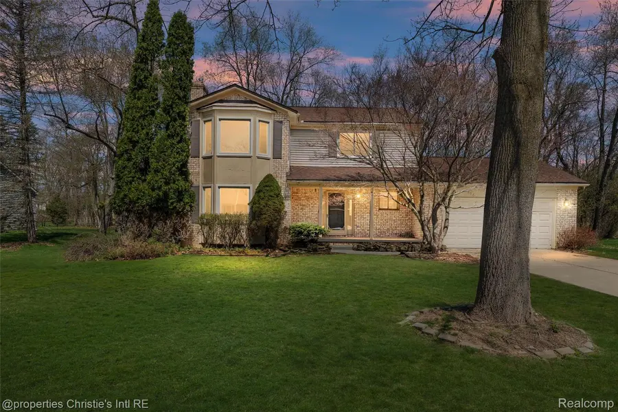 7514 Olde Sturbridge TRL, Independence Charter Township, MI 48348