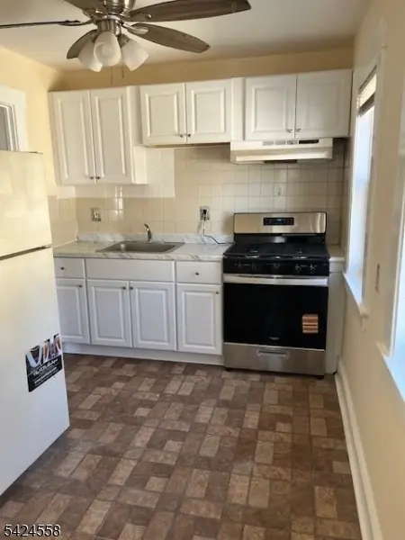 67 Bloomfield Ave-Apt 2 #2, Caldwell Boro Twp., NJ 07006