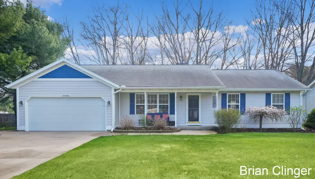 13452 152nd AVE, Grand Haven Twp, MI 49417