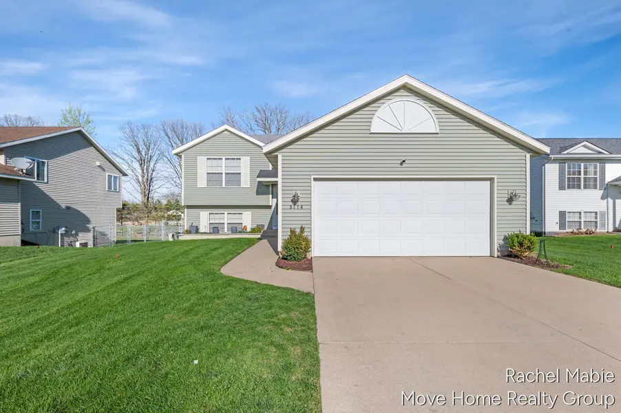 5114 Taylor Ridge DR SE, City Of Kentwood, MI 49512