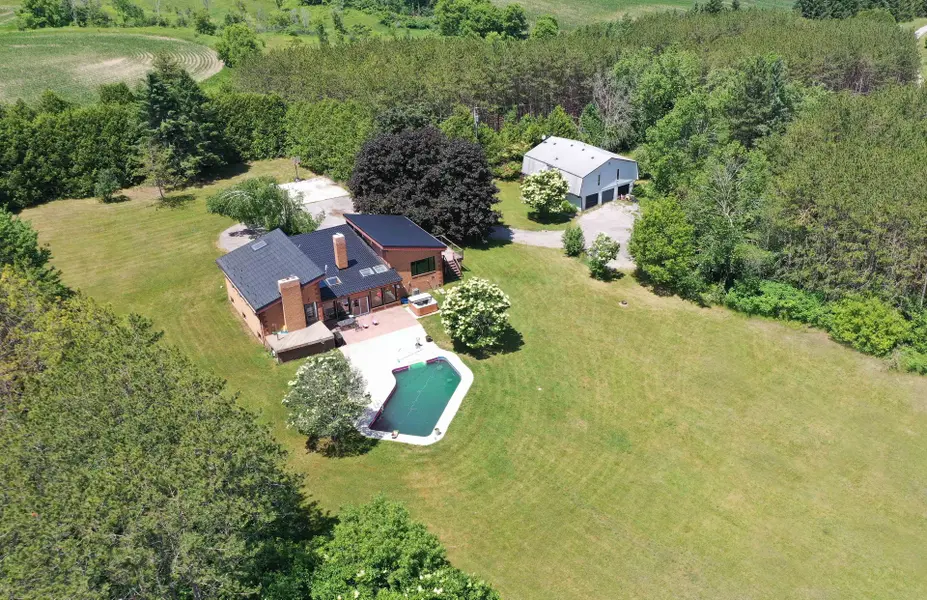 729 Fowlers RD, Uxbridge, ON L0C 1C0