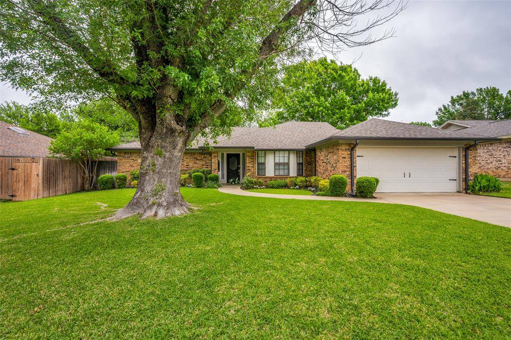 7312 Hialeah Circle W, North Richland Hills, TX 76182
