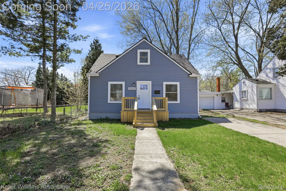 33451 Brown ST, Garden City, MI 48135