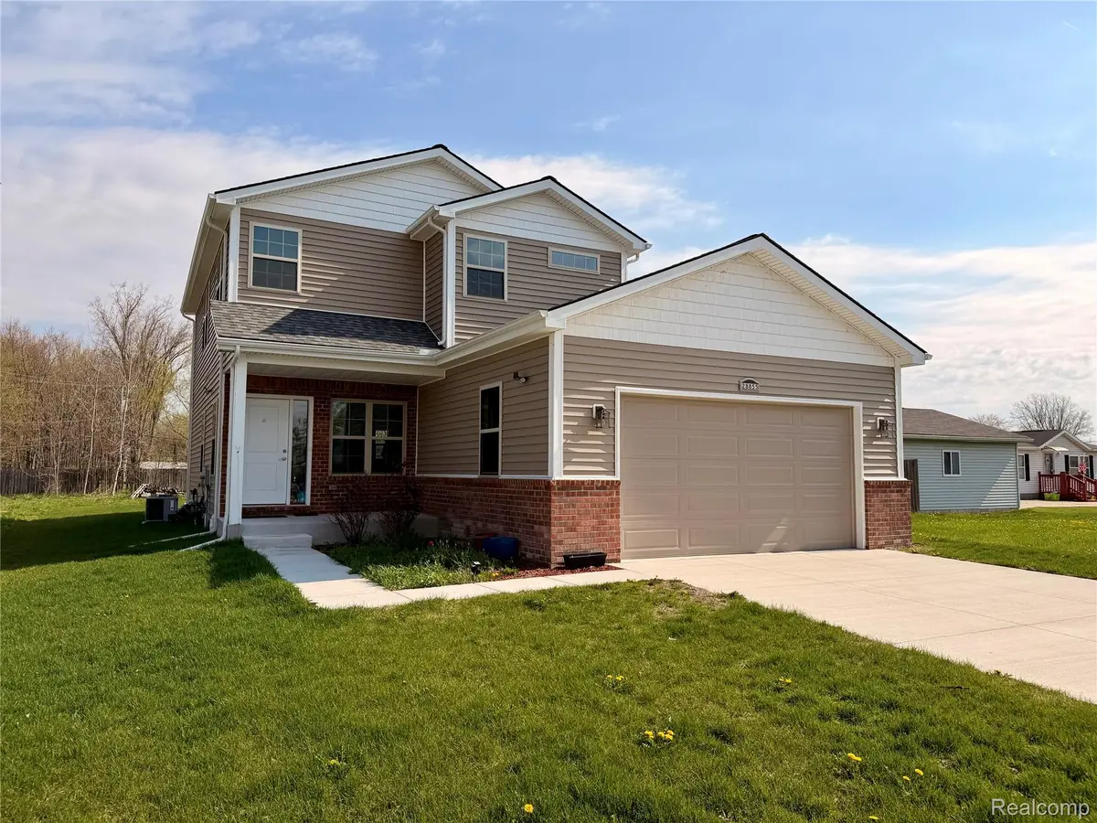 28855 Anchor DR, Chesterfield Township, MI 48047