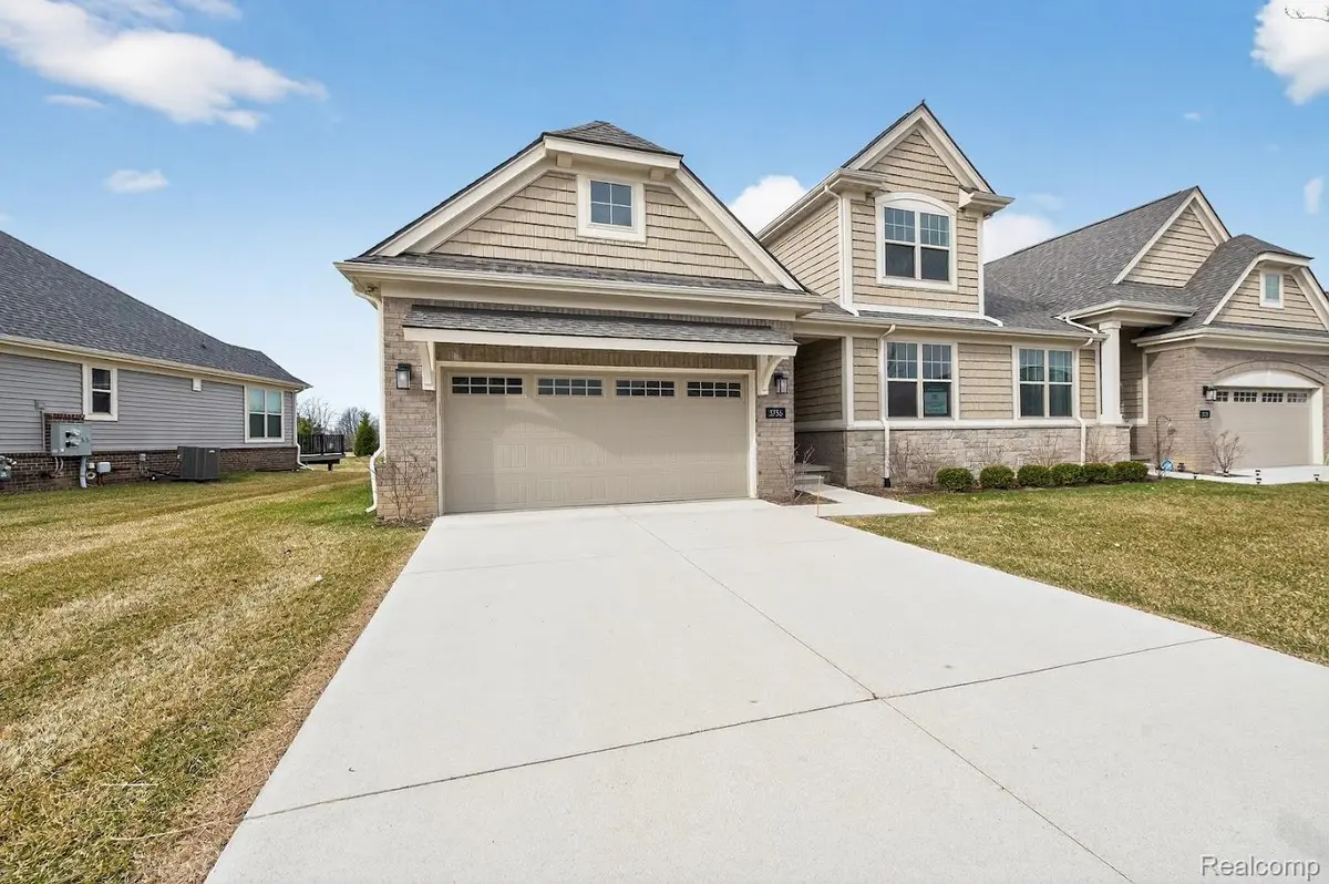 3736 Chatham PL #6, Brighton Township, MI 48114