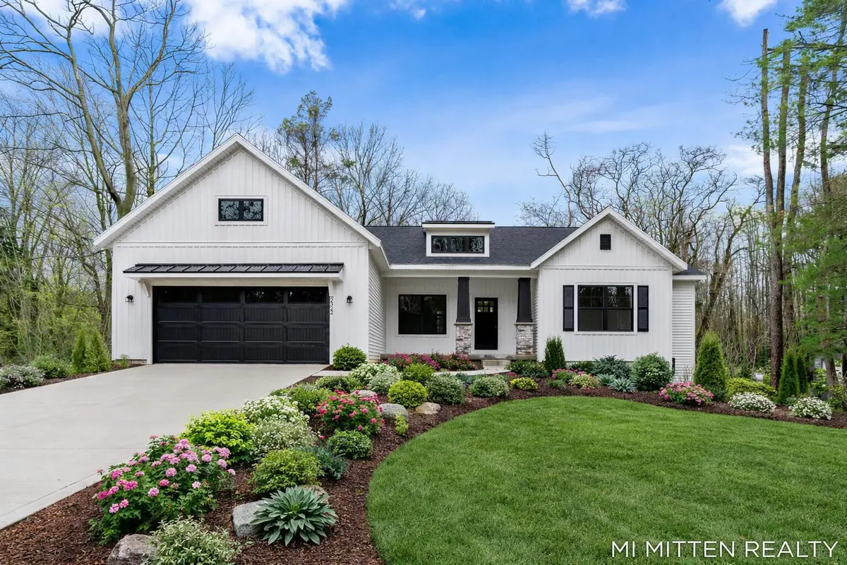 2322 Forest Trail CIR, Ganges Twp, MI 49408