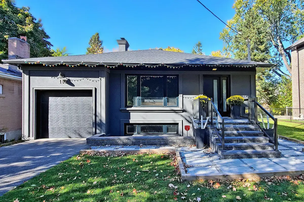 182 Princess AVE, Toronto C14, ON M2N 3R9