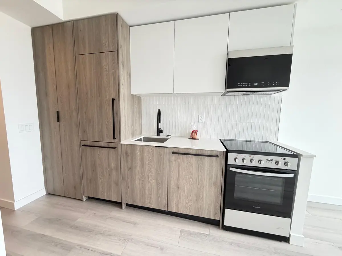 1635 MILITARY TRL #414, Toronto E10, ON M1C 1B2