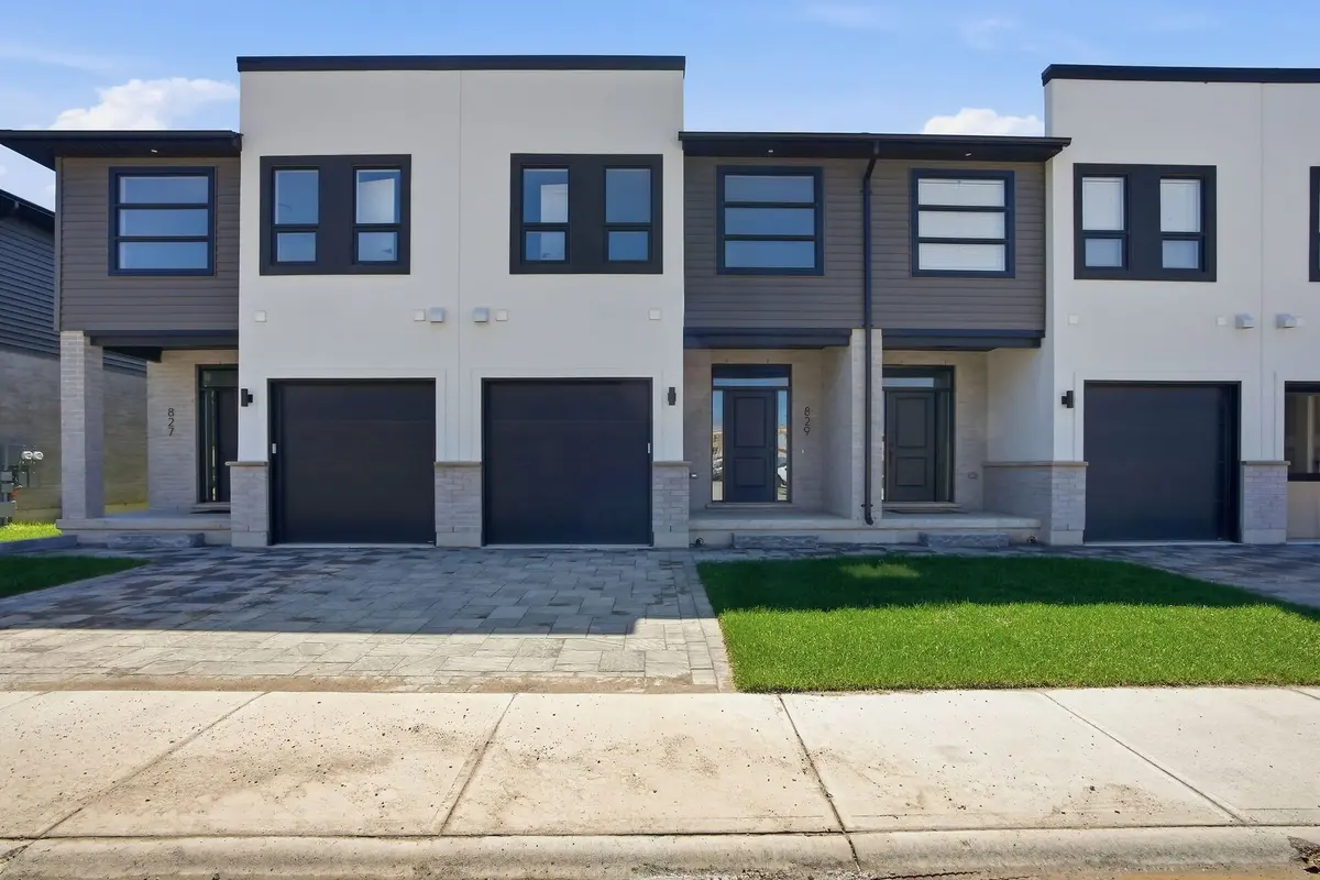 857 Catalpa SQ, London North, ON N6G 4A5