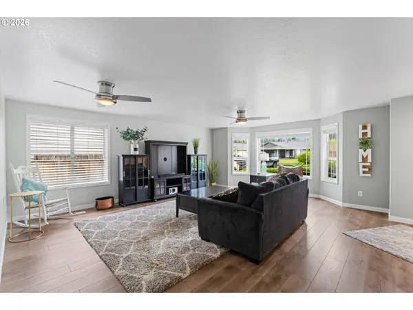 105 WILSHIRE WAY, Kelso, WA 98626