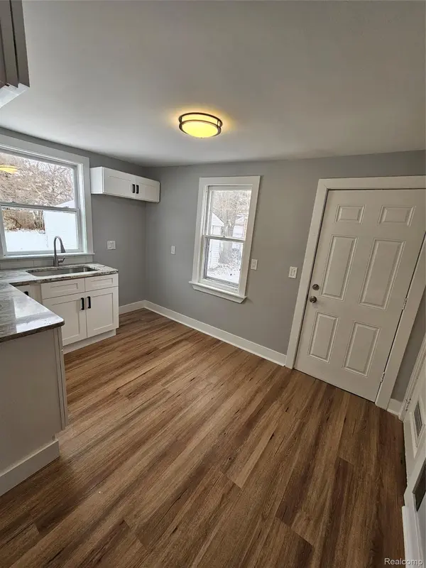 20737 NUMMER ST, Warren, MI 48089