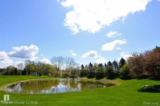 3369 Meadowridge CT, Richfield Township, MI 48423