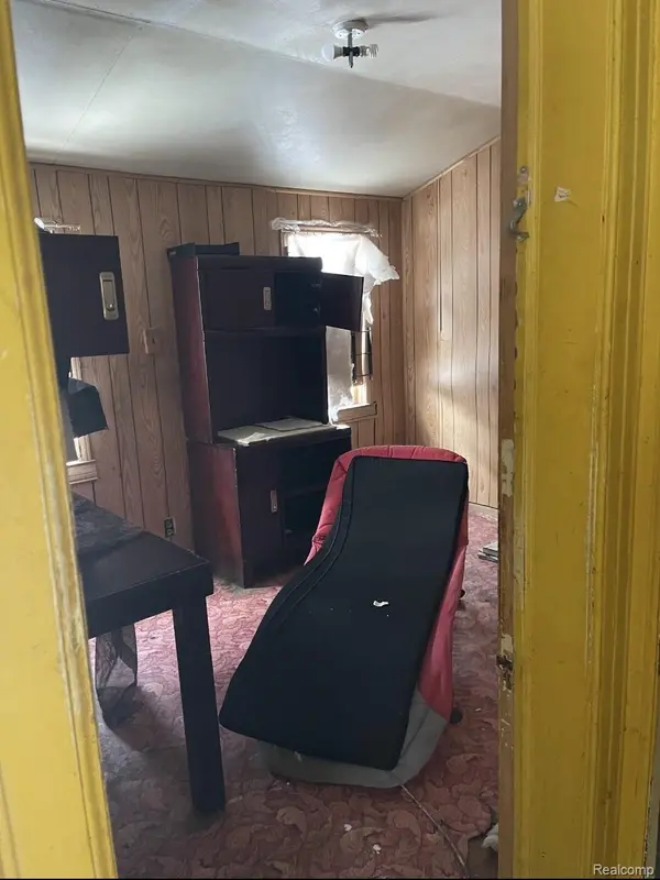 4143 Holcomb ST, Detroit, MI 48214