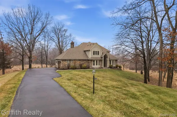 5068 Brookwood Meadows DR, Genoa Township, MI 48116