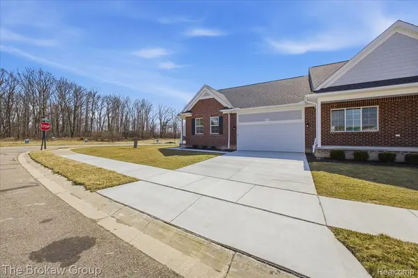 1470 Lincoln ST, Lapeer, MI 48446