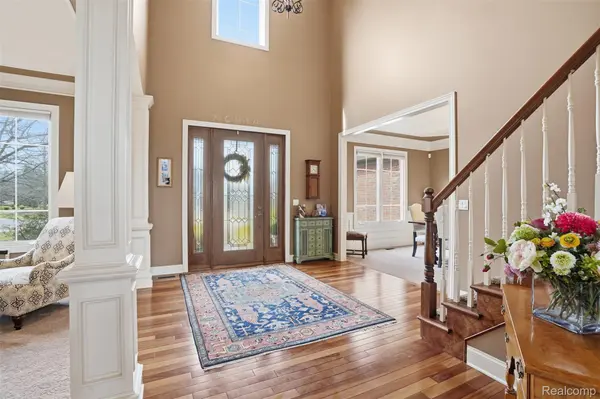 8851 Stoney Creek DR, Green Oak Township, MI 48178