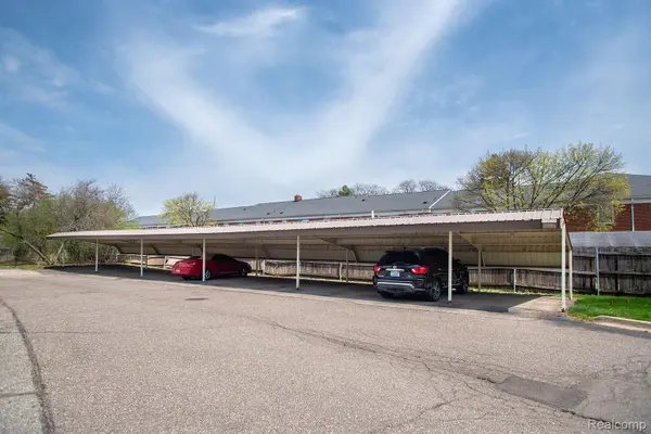 31993 W 12 Mile RD #109, Farmington Hills, MI 48334