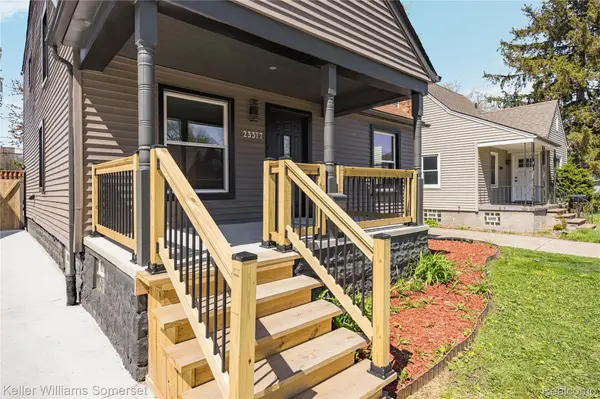 23377 Carlisle AVE, Hazel Park, MI 48030