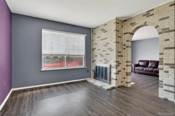 36878 Samoa DR, Sterling Heights, MI 48312