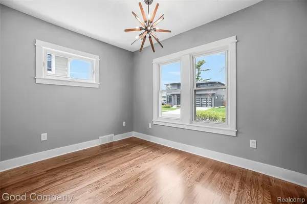 1368 Smith AVE, Birmingham, MI 48009