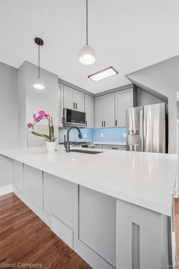 1368 Smith AVE, Birmingham, MI 48009