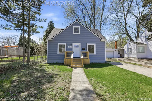 33451 Brown ST, Garden City, MI 48135