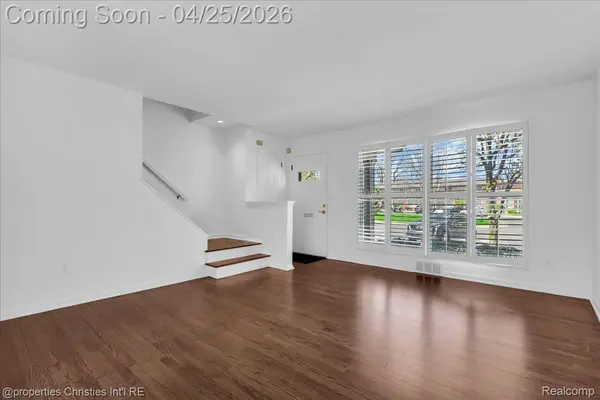 1035 N Old Woodward AVE, Birmingham, MI 48009