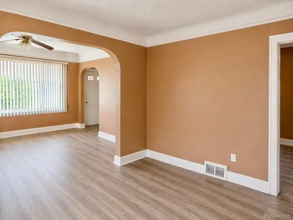 18820 Moenart ST, Detroit, MI 48234