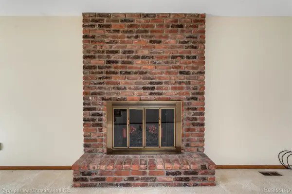 7514 Olde Sturbridge TRL, Independence Charter Township, MI 48348