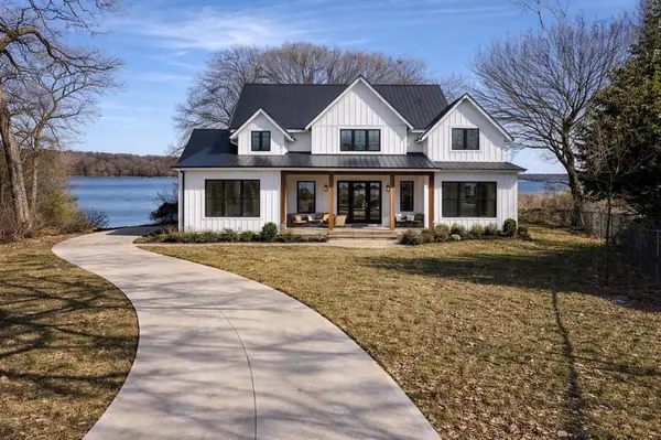 2565 Castle Circle, Fort Worth, TX 76108