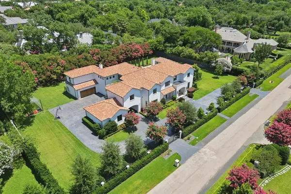 4831 S Lindhurst Avenue, Dallas, TX 75229