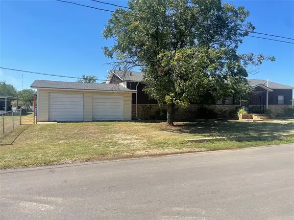 615 N Harvey Street, Breckenridge, TX 76424