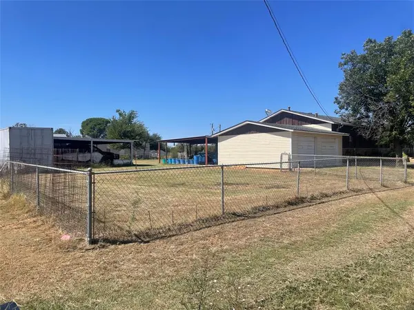 615 N Harvey Street, Breckenridge, TX 76424