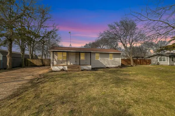 1325 Pilot Grove Road, Whitewright, TX 75491