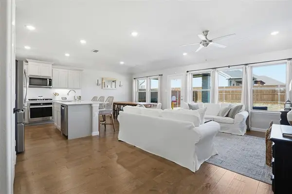 10516 Enchanted Rock Way, Fort Worth, TX 76126