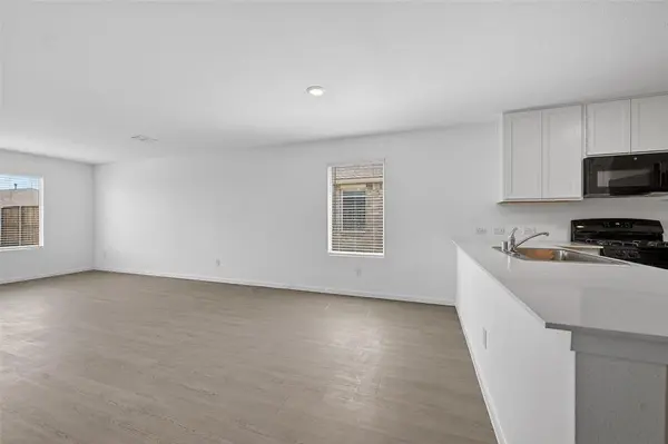 2021 Derby Lane, Aubrey, TX 76227