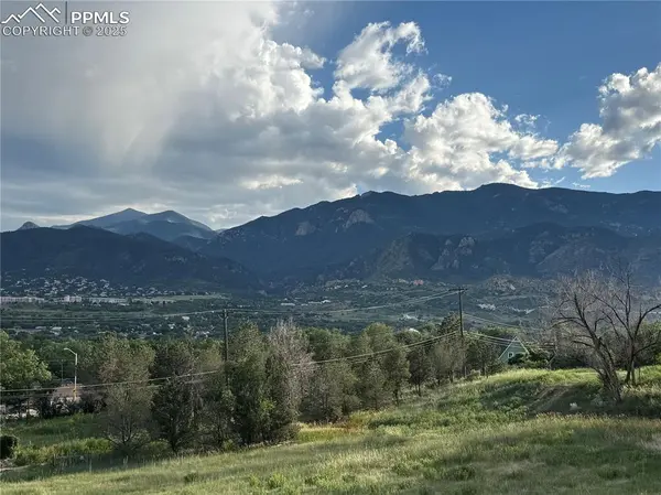 1347 Mirrillion HTS, Colorado Springs, CO 80904