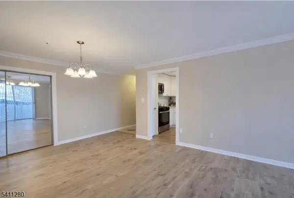 42 Crestview Ln #42, Mount Arlington Boro, NJ 07856