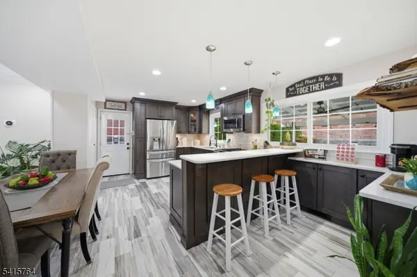 55 N 15Th St, Hawthorne Boro, NJ 07506