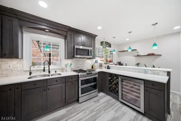 55 N 15Th St, Hawthorne Boro, NJ 07506