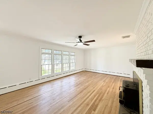 4 Baker Rd, Vernon Twp., NJ 07461