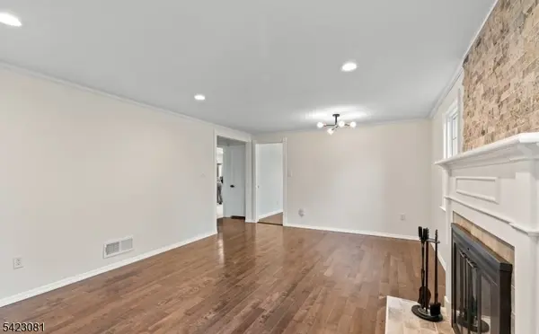 30 Meisel Ave, Springfield Twp., NJ 07081