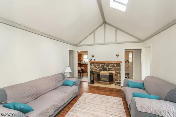 22 Tioga Ave, Parsippany-troy Hills Twp., NJ 07034