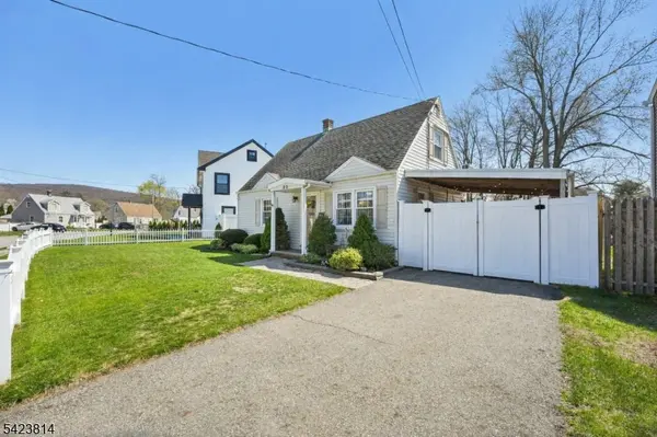 23 Smith Ave, Wanaque Boro, NJ 07420