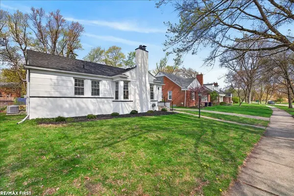 2752 Bamlet RD, Royal Oak, MI 48073